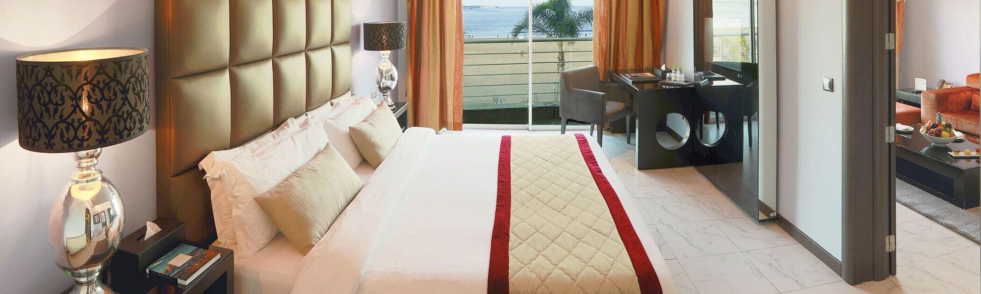 Avanti Hotel